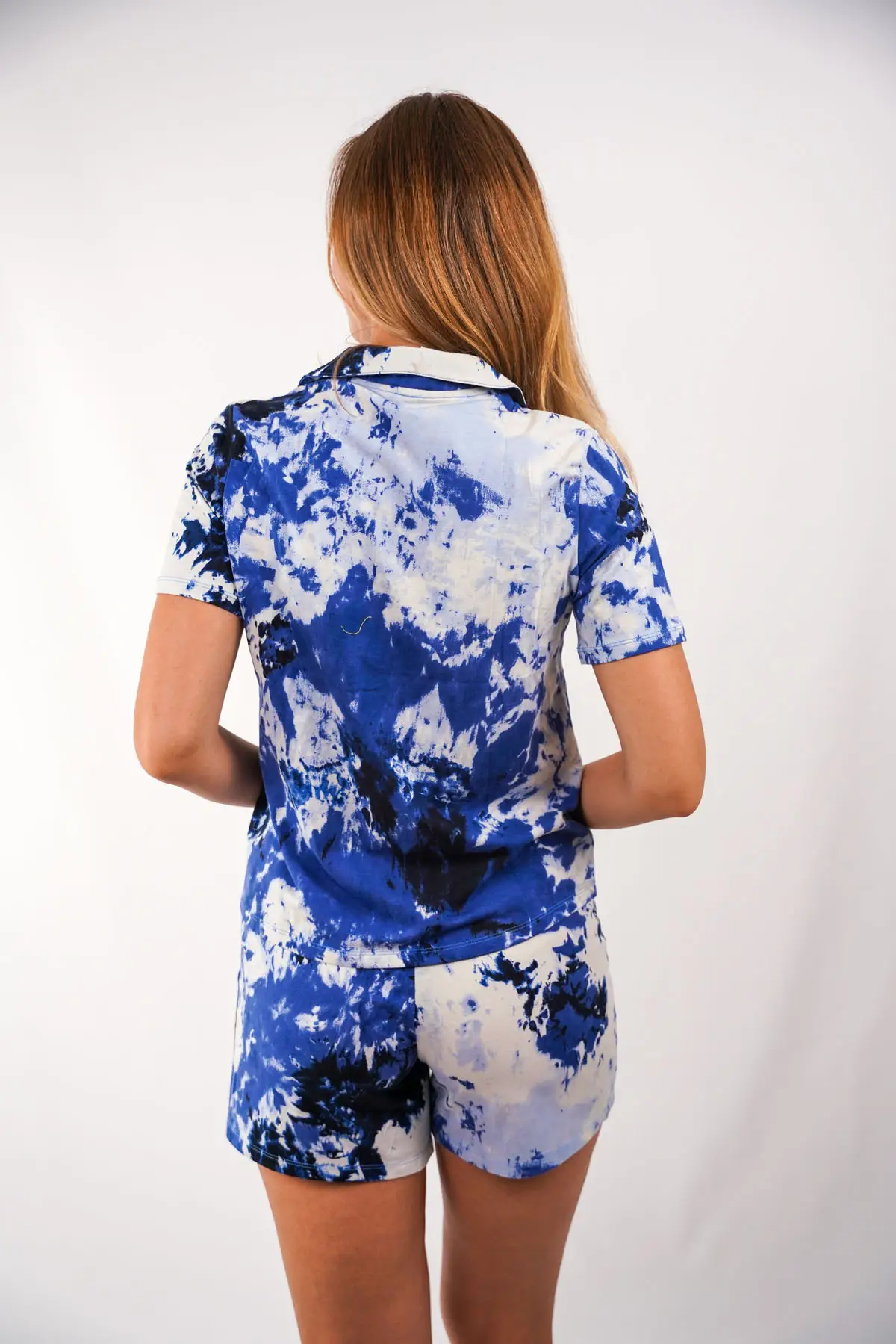Batik Desenli Yazlık Şortlu Pijama Takımı