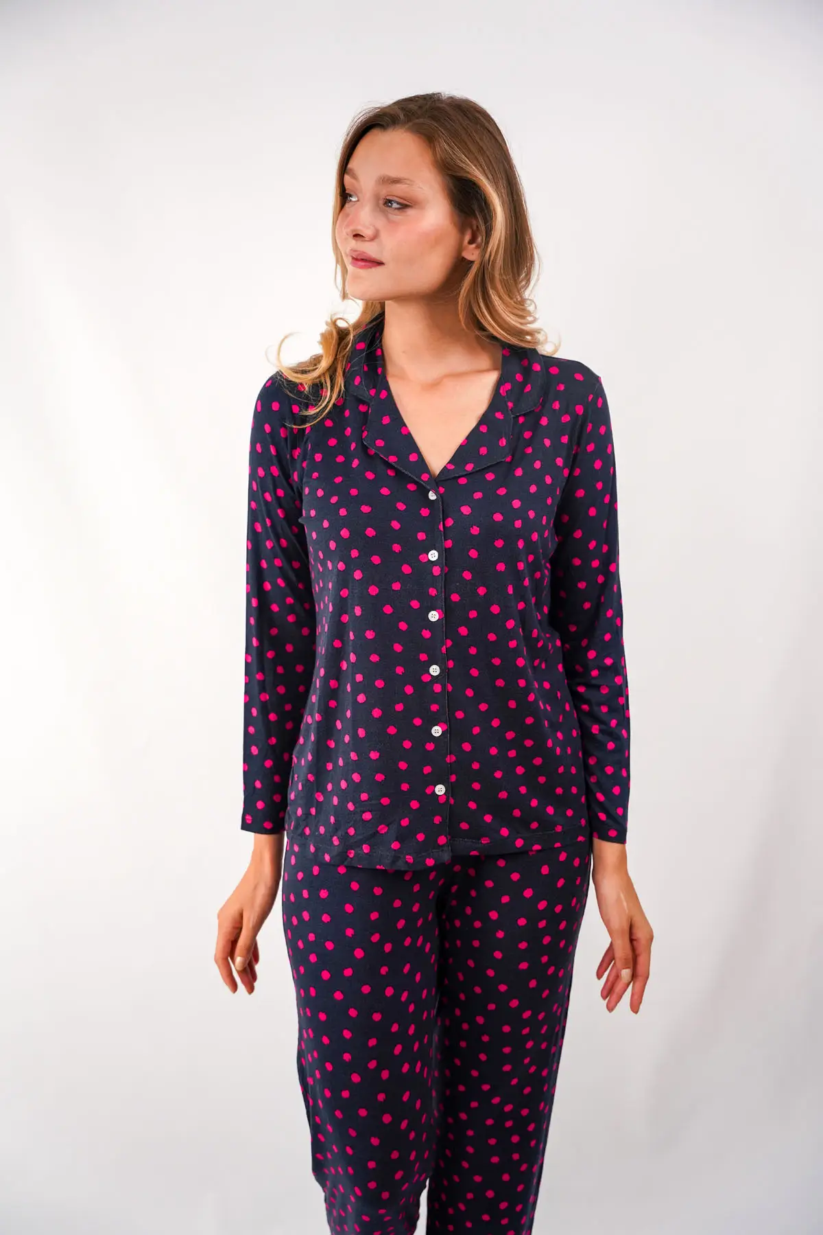 Pembe Puantiyeli Uzun Kollu Pijama Takımı