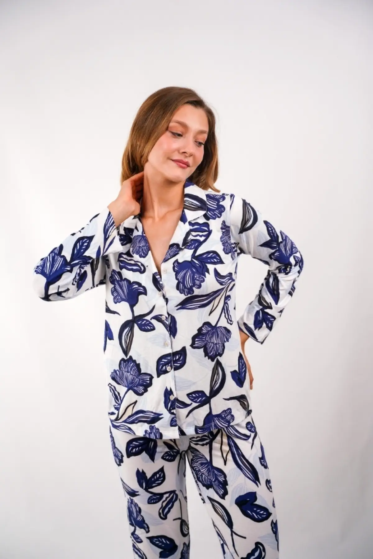 Yumuşak Dokulu Ve Desenli Kadın Pijama Takımı